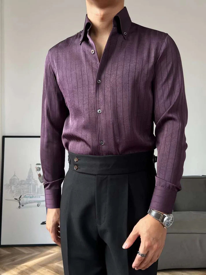 Camisa listrada de seda com botões