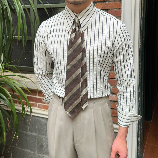 Camisa Bristol com gola pontiaguda