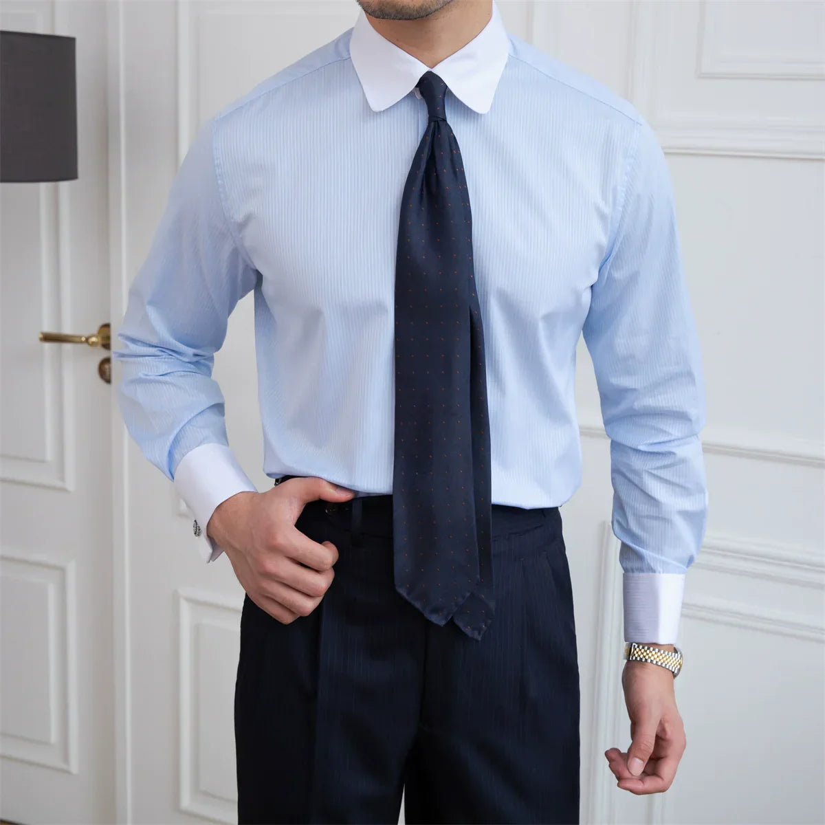 Camisa com punho francês