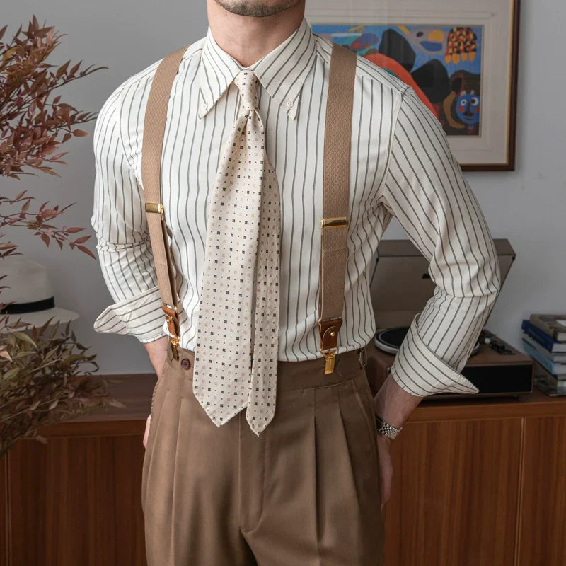 Camisa italiana com gola pontiaguda