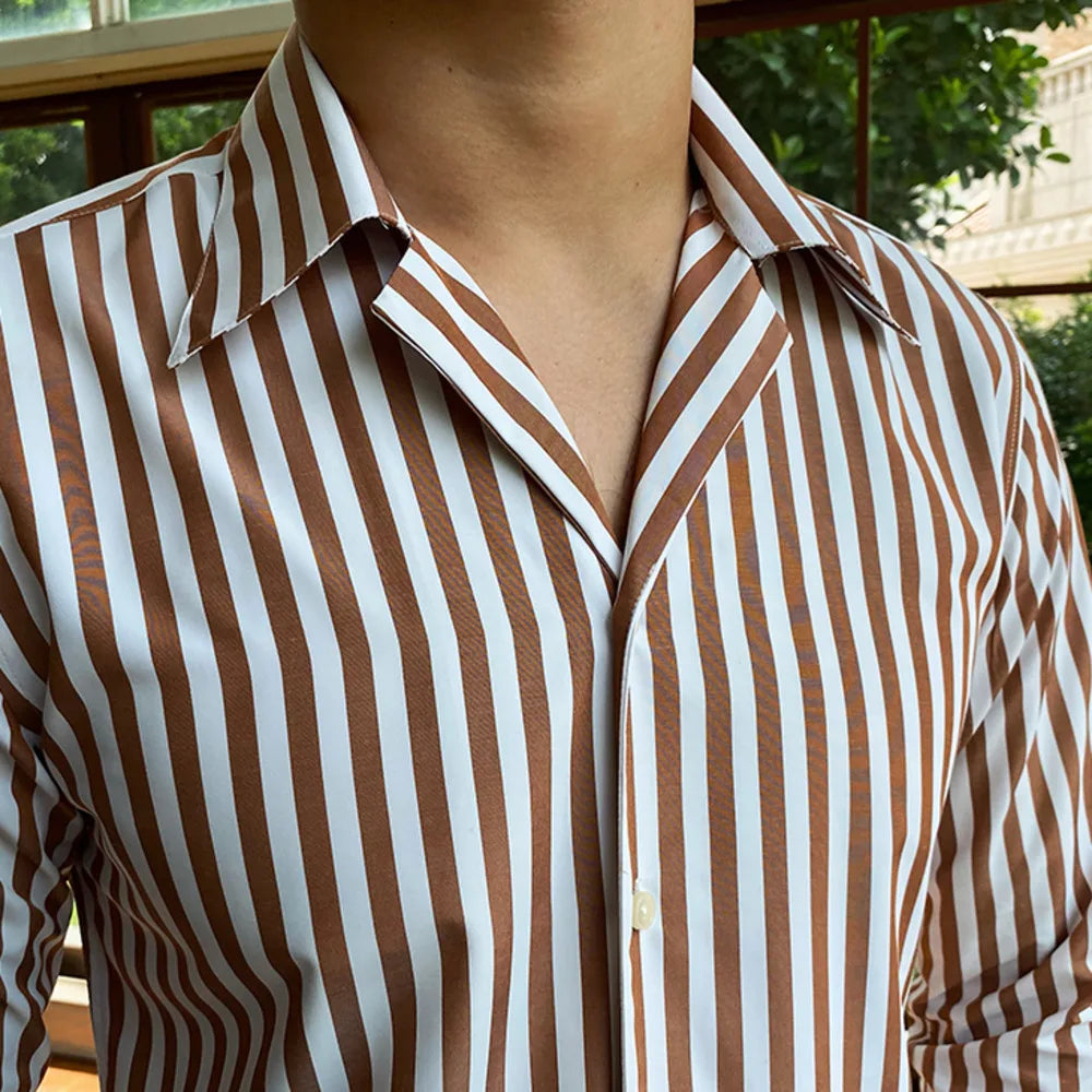 Camisa listrada com gola mandarim LS040 da Looped