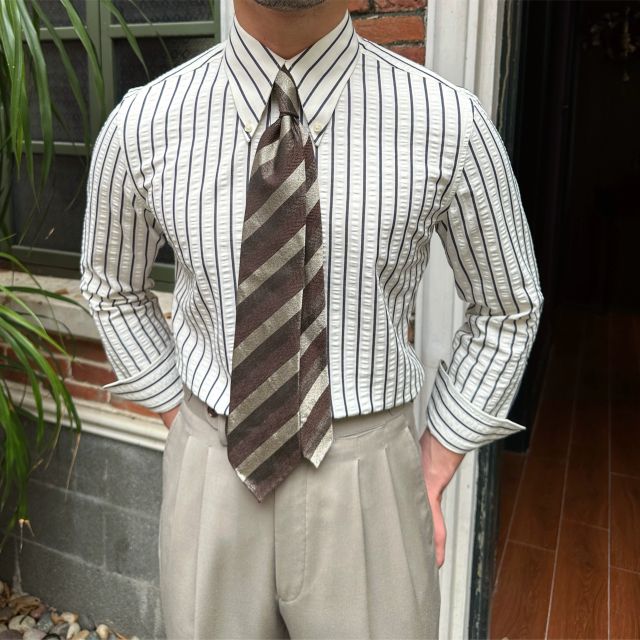 Camisa Bristol com gola pontiaguda
