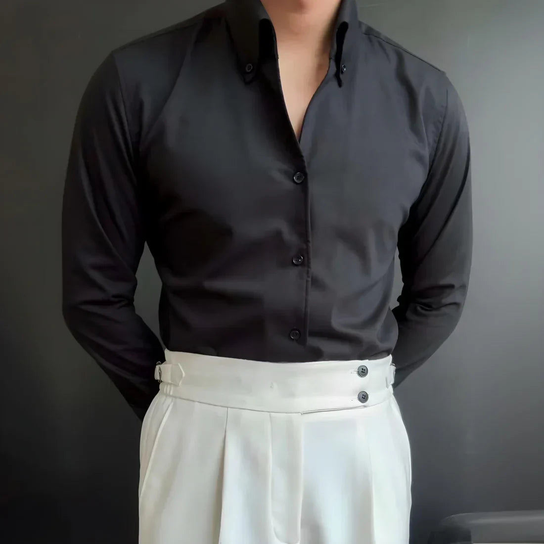 Camisa britânica com abotoaduras