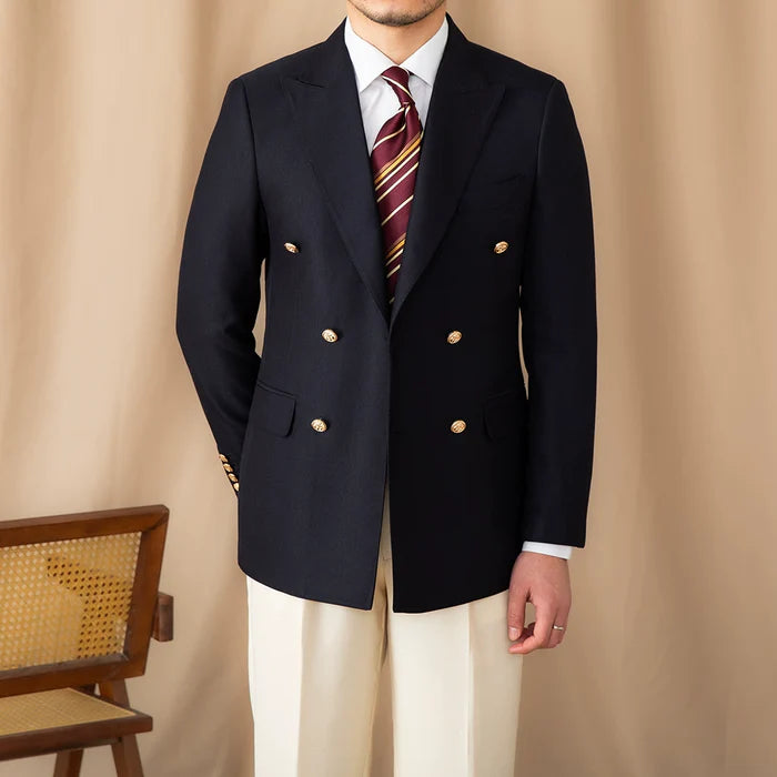 Blazer Transpassado com Botões Dourados Peak Lapel