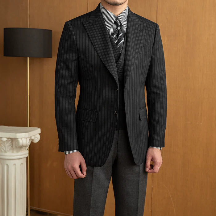 Blazer Dois Botões Listrado Cinza Escuro