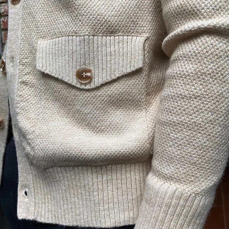 Cardigã inglês com bolsos frontais